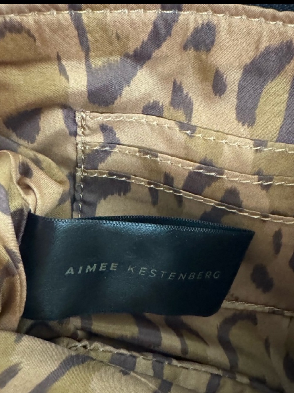 Aimee Kestenberg Madrid Double Zip Black Leather Gold Hardware Crossbody Bag NWT - Picture 8 of 15